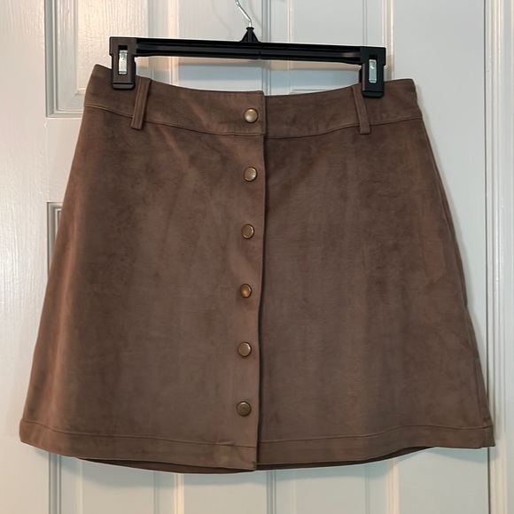 Marine Layer Ultra Brushed Suede style fabric pocketed skirt.Excellent Condition - Picture 1 of 3